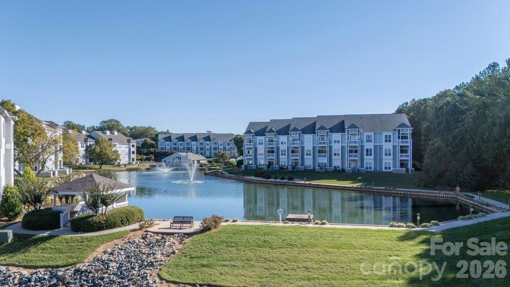 Condominium at 18736 Nautical Drive, Cornelius, photo 5 of 32