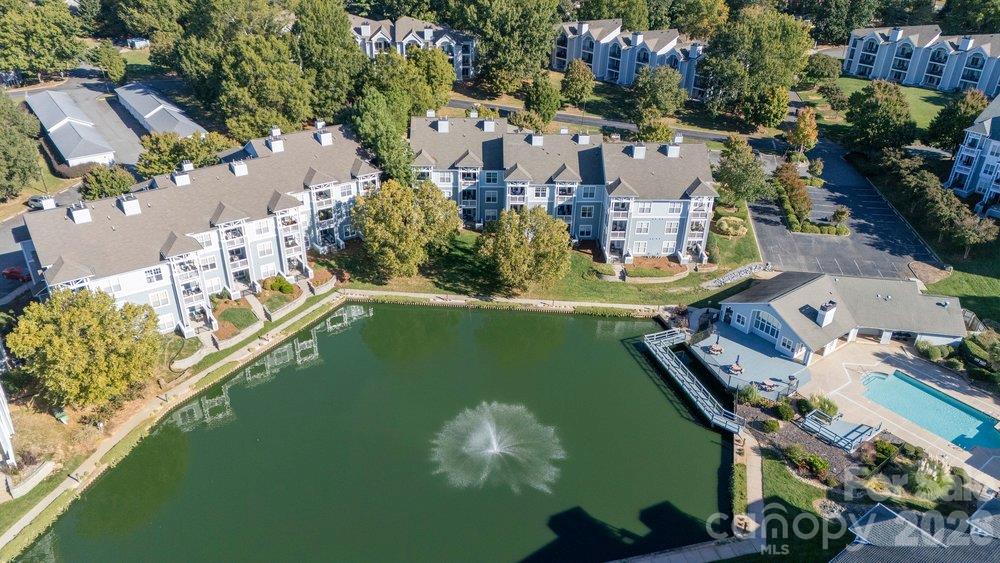 Condominium at 18736 Nautical Drive, Cornelius, photo 29 of 32
