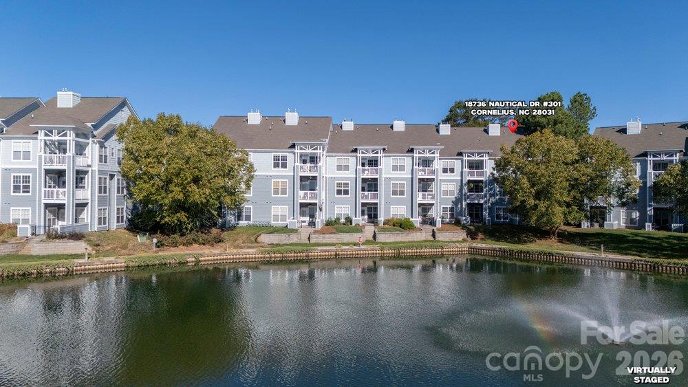 Condominium at 18736 Nautical Drive, Cornelius, photo 31 of 32