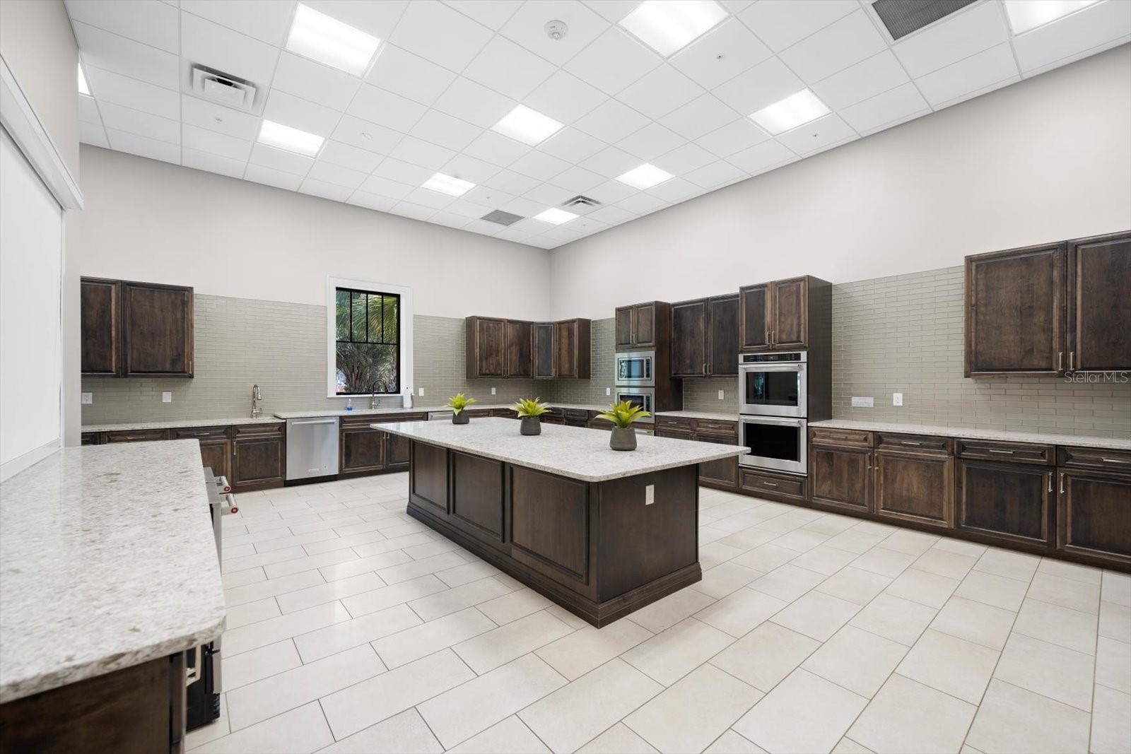 Single Family Residence at 16942 WINTHROP PL, BRADENTON, photo 72 of 100