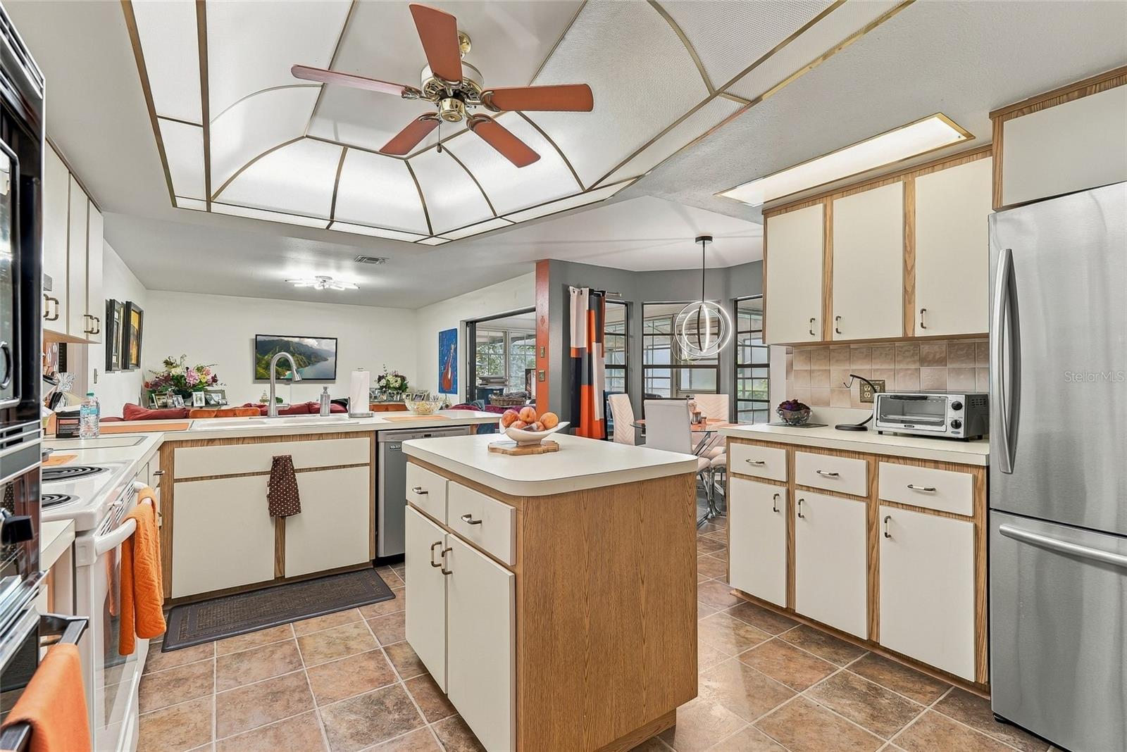 Kitchen - 9896 DOMINGO DR, BROOKSVILLE