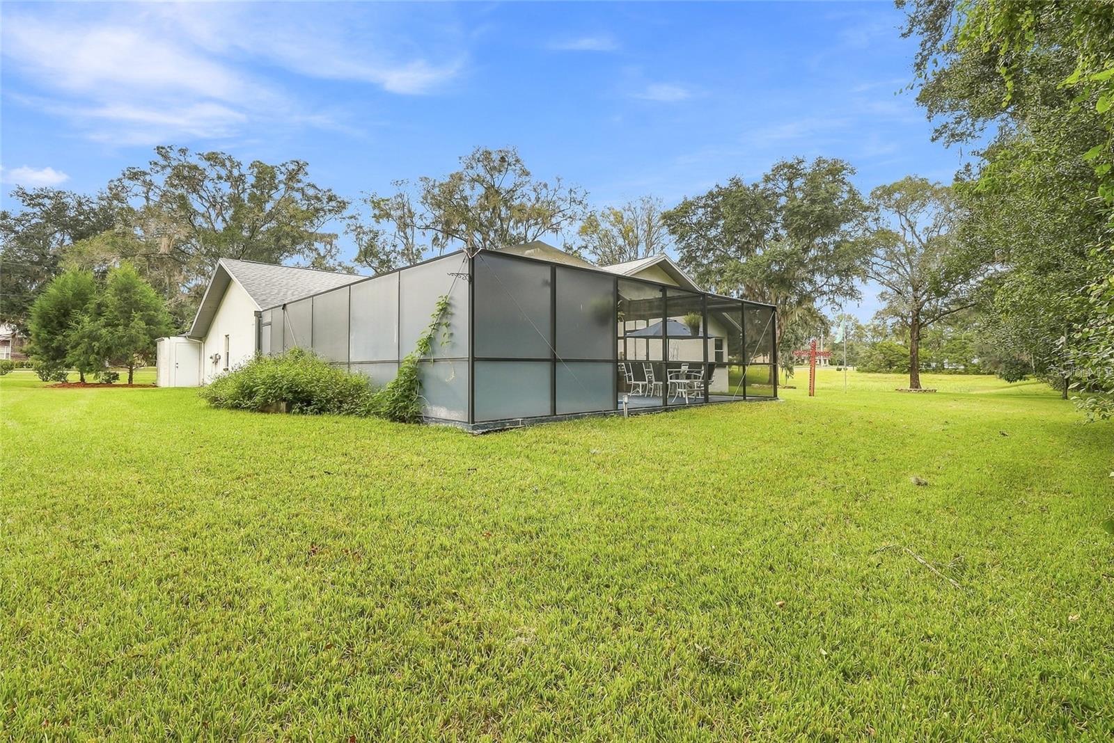 Privacy Lanai Panels - 9896 DOMINGO DR, BROOKSVILLE