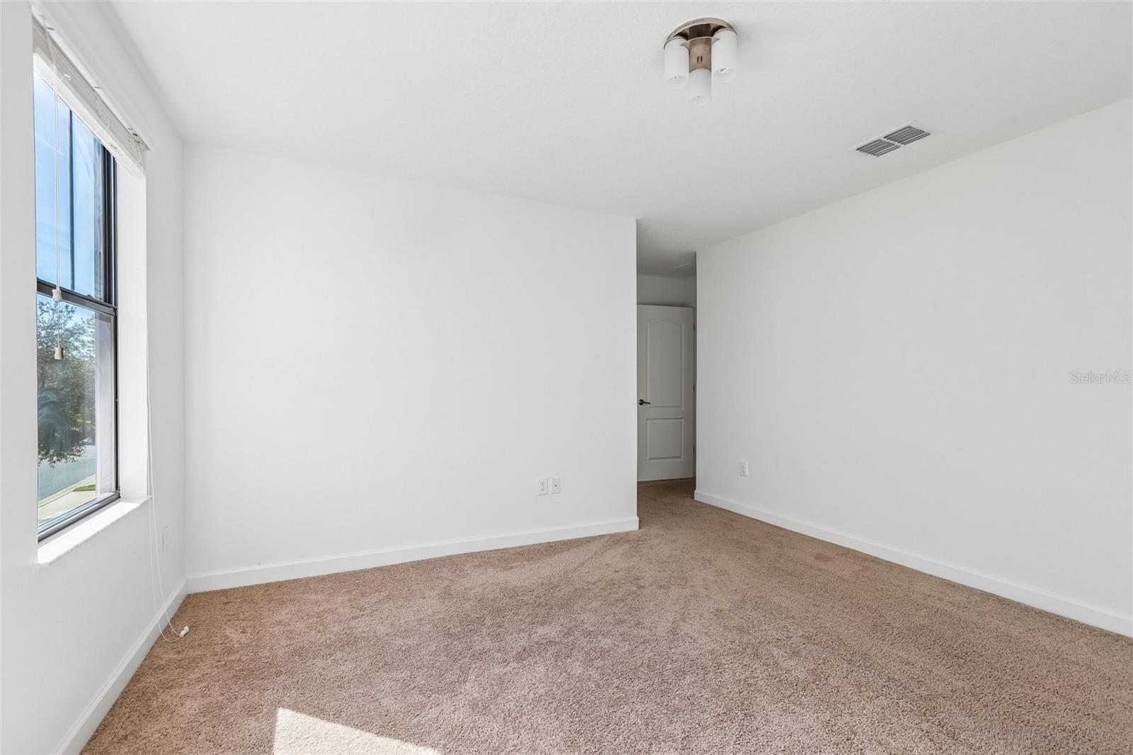 Single Family Residence at 19430 PADDOCK VIEW DR, TAMPA, photo 27 of 49
