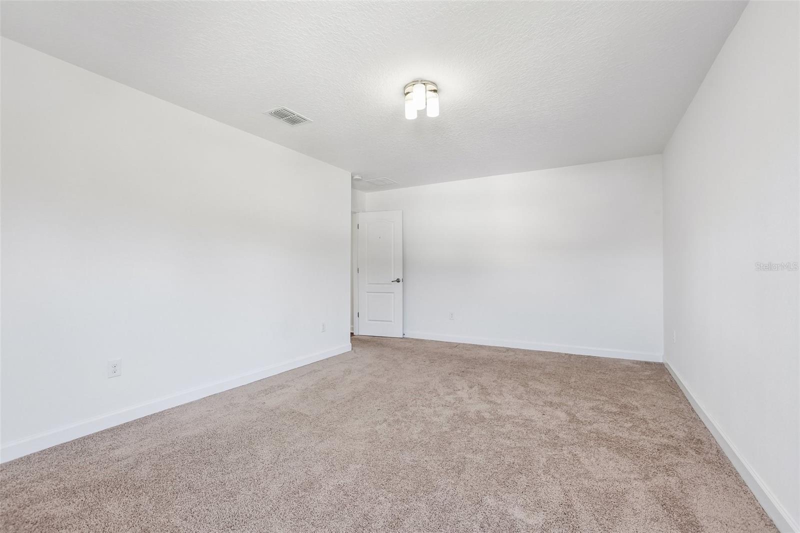 Single Family Residence at 19430 PADDOCK VIEW DR, TAMPA, photo 30 of 49