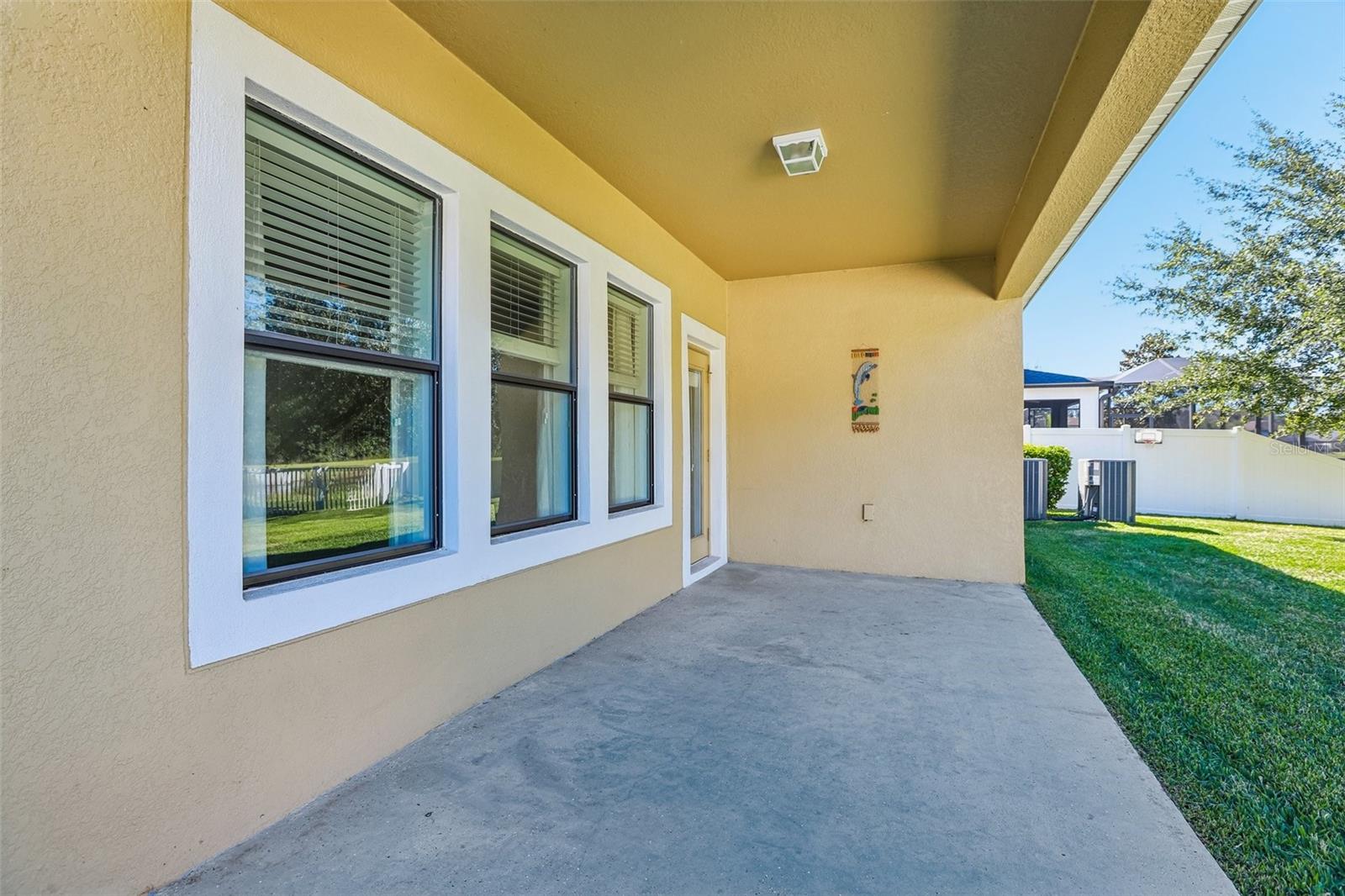 Single Family Residence at 19430 PADDOCK VIEW DR, TAMPA, photo 43 of 49
