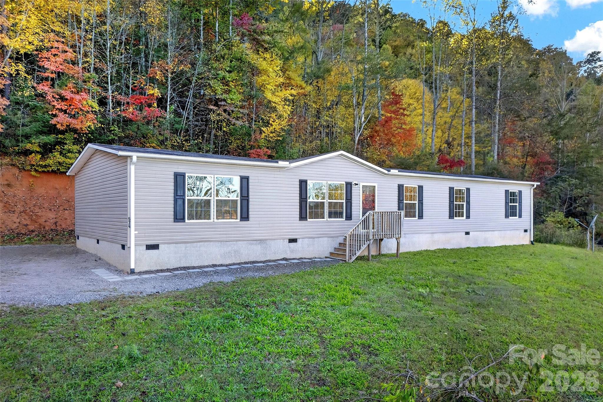 Very Large Home (26' 9" by 76') 2033 sq. ft. - 574 Hodges Creek Drive, Old Fort