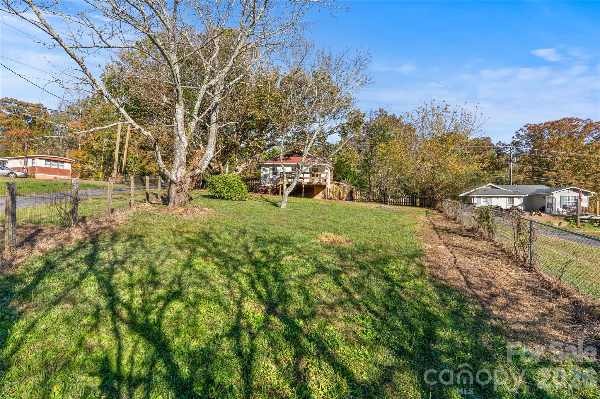 Single Family Residence at 490 Rose Hill Road, Asheville, photo 4 of 46