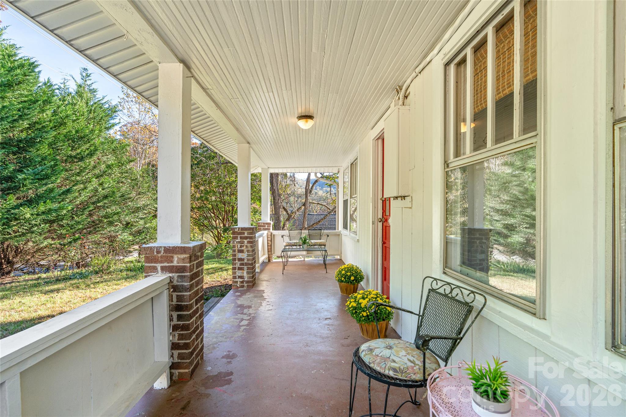 Single Family Residence at 490 Rose Hill Road, Asheville, photo 7 of 46