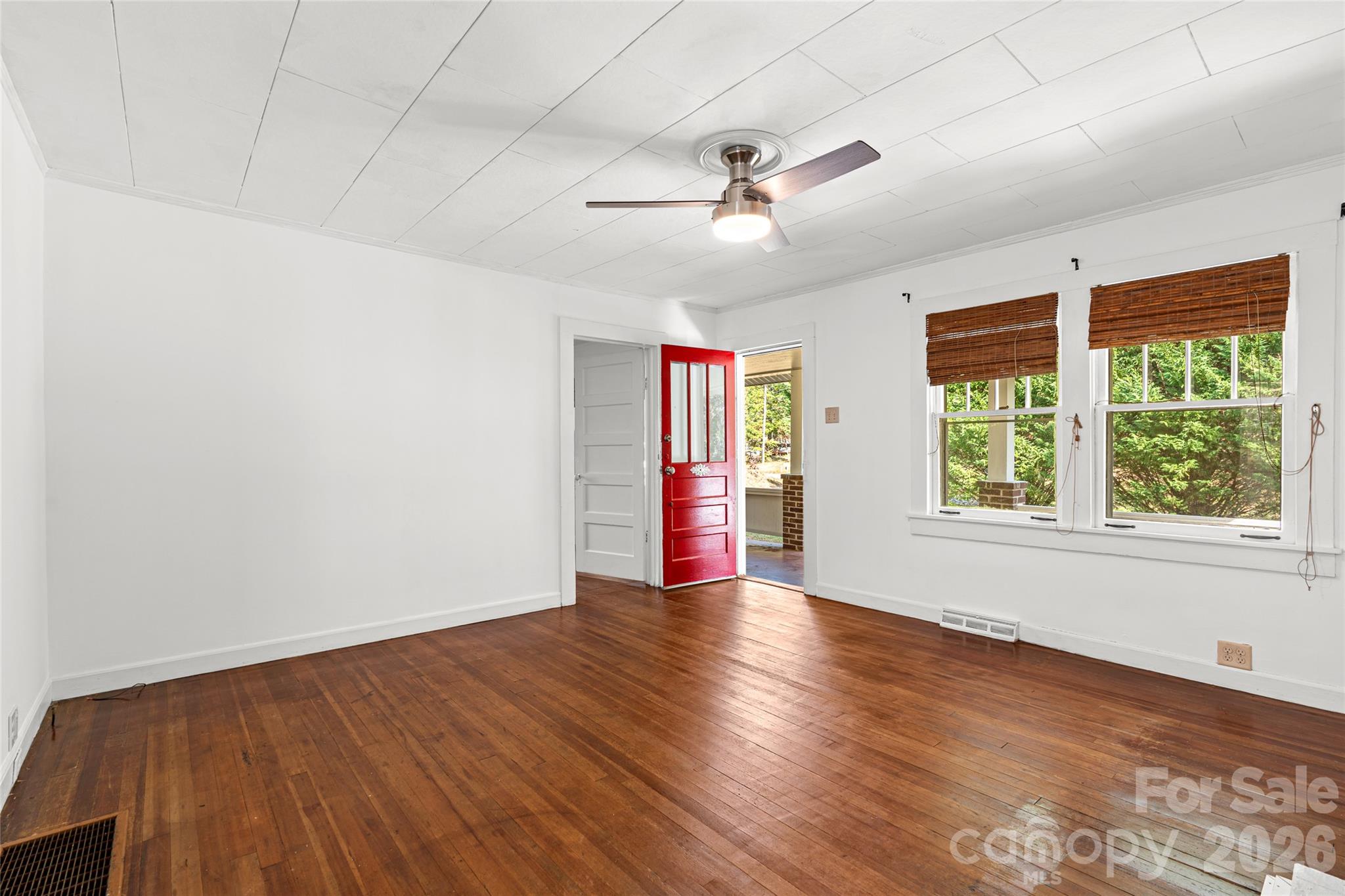 Single Family Residence at 490 Rose Hill Road, Asheville, photo 12 of 46