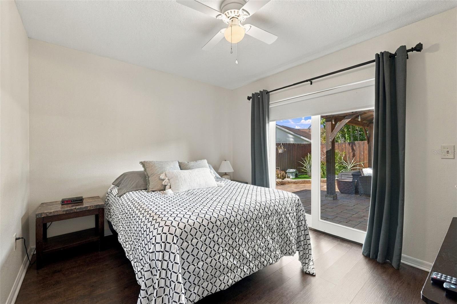 Single Family Residence at 8708 CHARMING KNOLL CT, TAMPA, photo 14 of 46