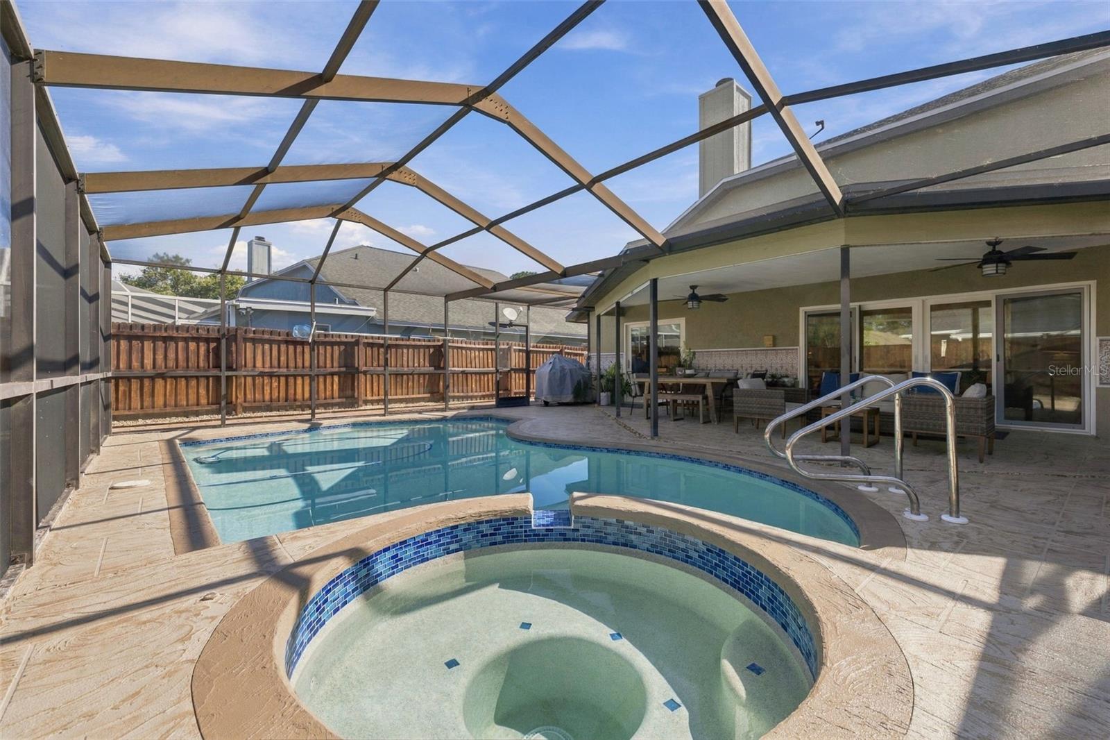 Single Family Residence at 8708 CHARMING KNOLL CT, TAMPA, photo 24 of 46