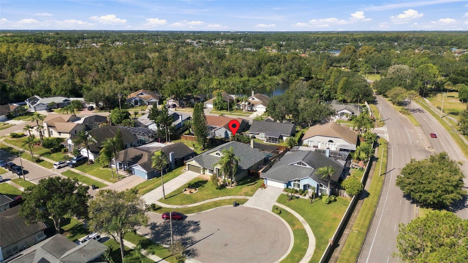 Single Family Residence at 8708 CHARMING KNOLL CT, TAMPA, photo 28 of 46