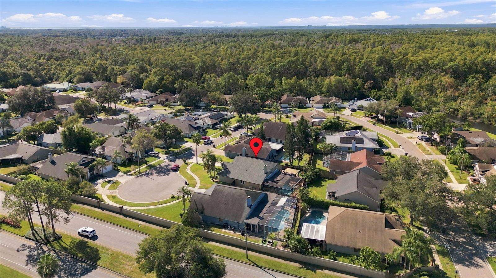 Single Family Residence at 8708 CHARMING KNOLL CT, TAMPA, photo 30 of 46