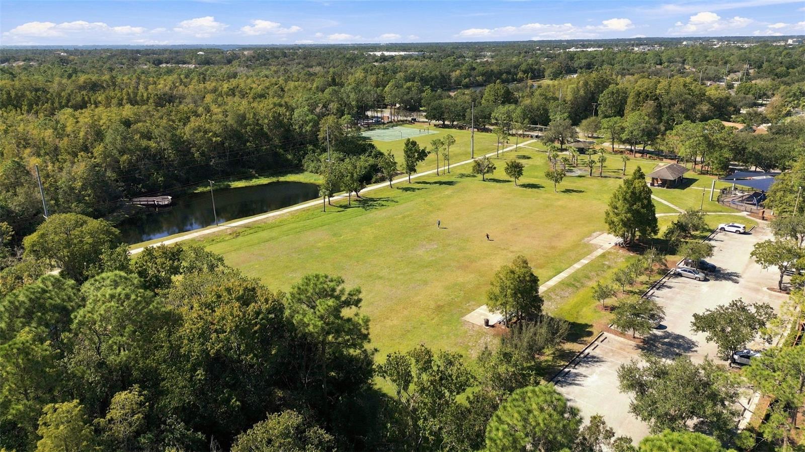 Single Family Residence at 8708 CHARMING KNOLL CT, TAMPA, photo 39 of 46