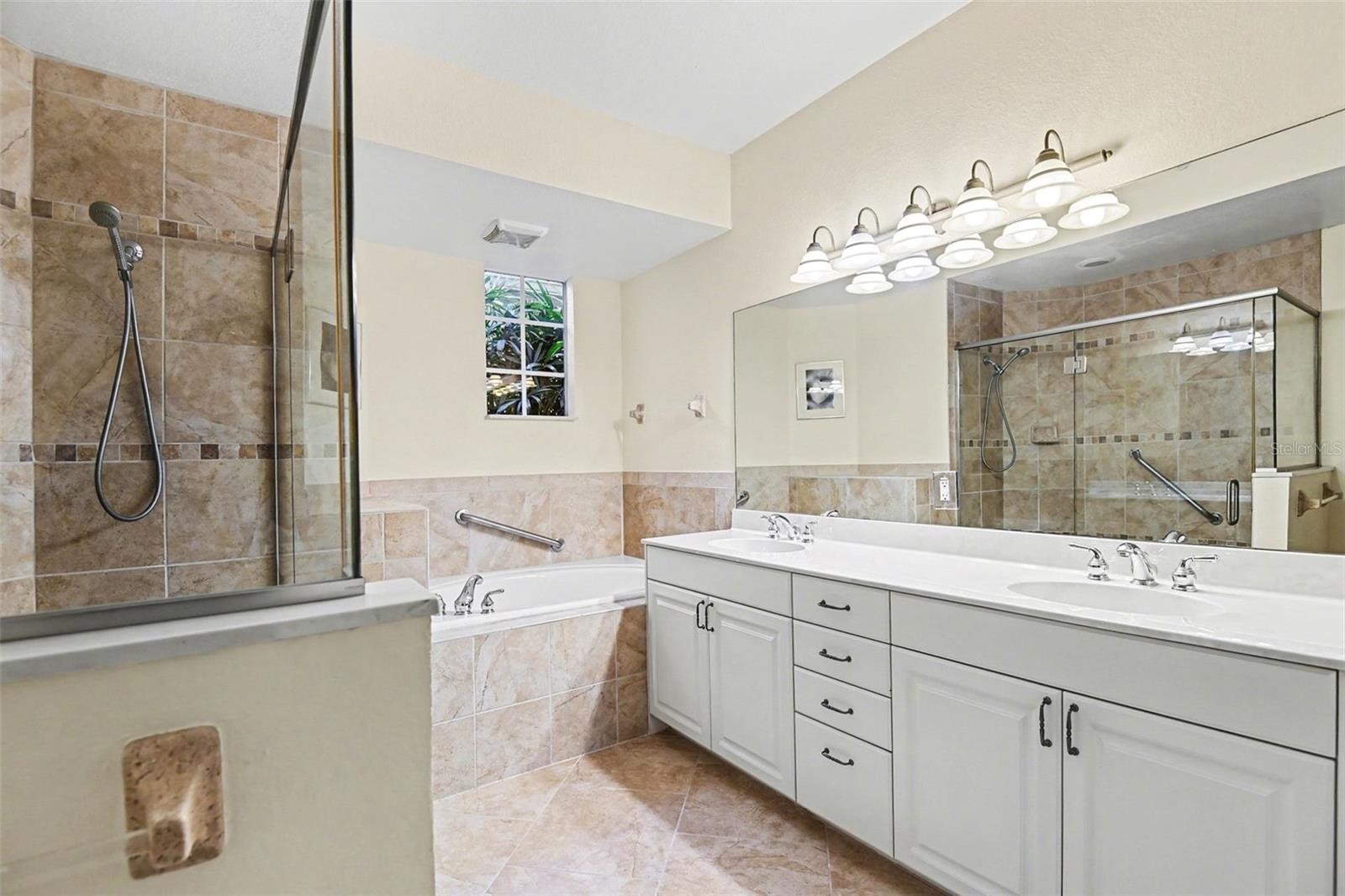 Condominium at 4696 CLUB DR #102, PORT CHARLOTTE, photo 25 of 72