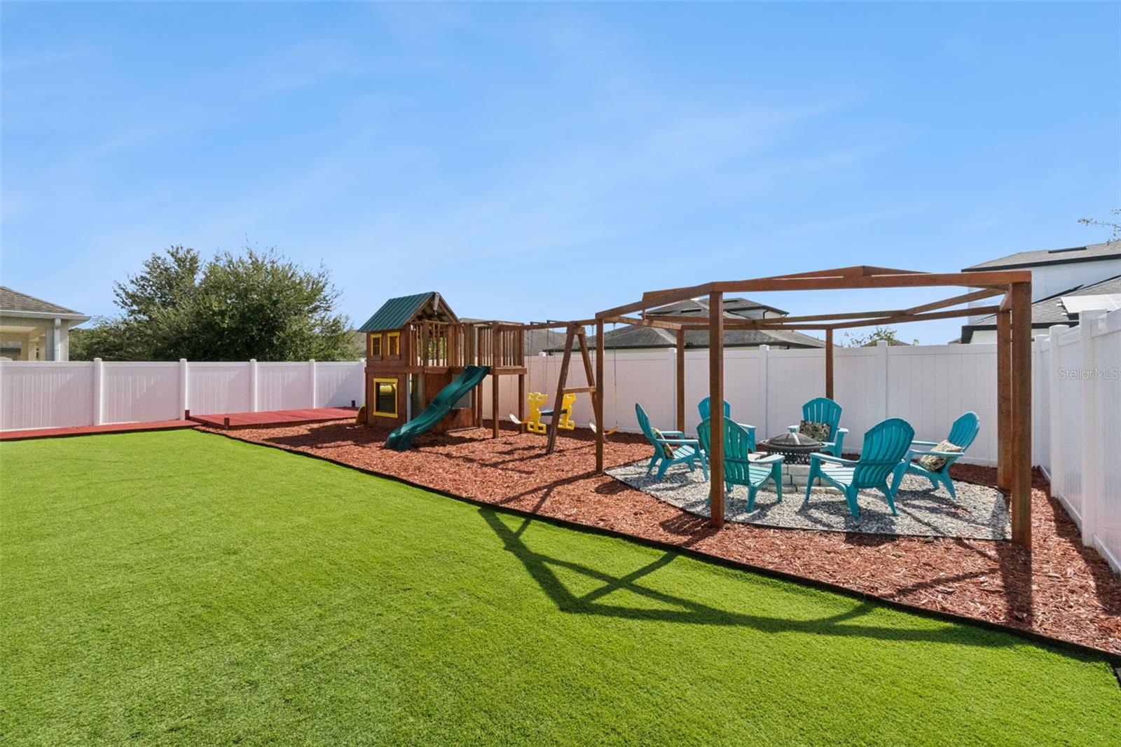 Single Family Residence at EAGLE LAKE PHASE 4B, KISSIMMEE, photo 4 of 35