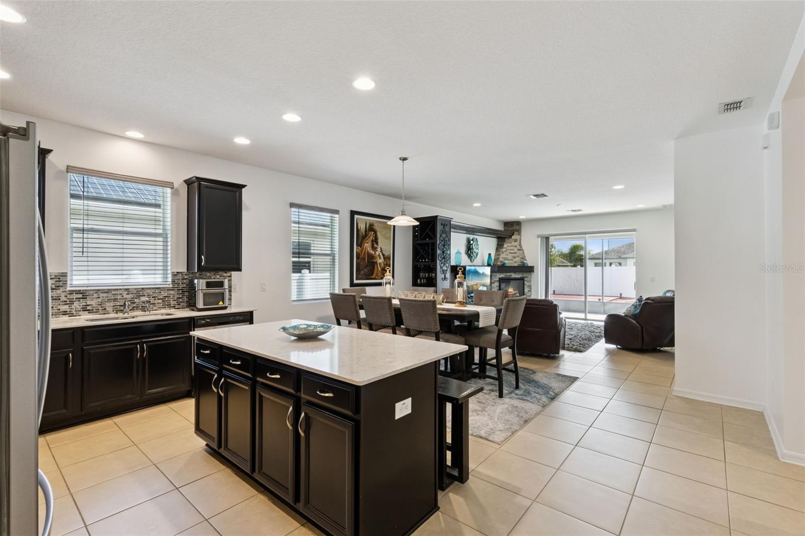 Single Family Residence at EAGLE LAKE PHASE 4B, KISSIMMEE, photo 7 of 35