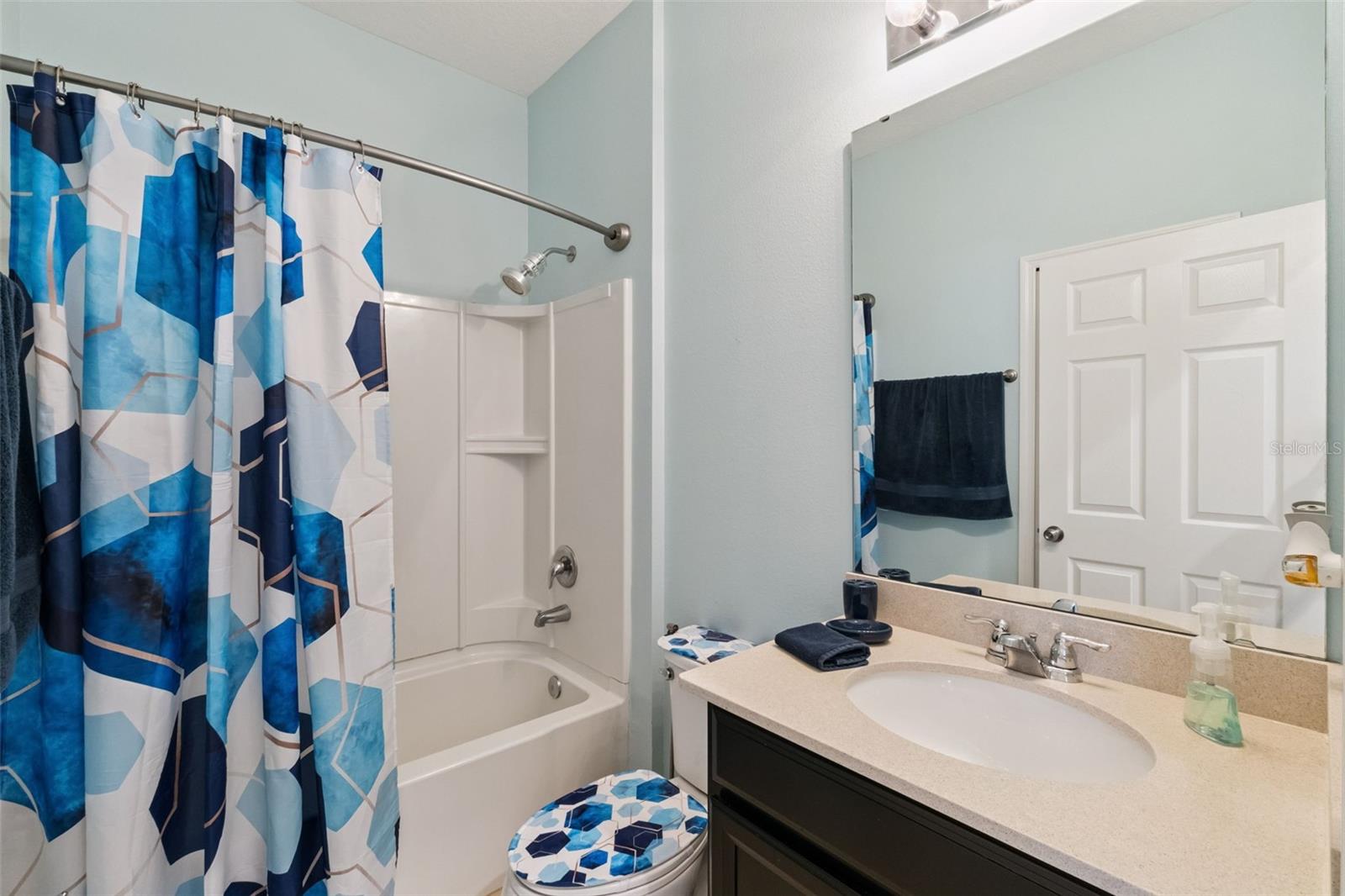 Single Family Residence at EAGLE LAKE PHASE 4B, KISSIMMEE, photo 27 of 35