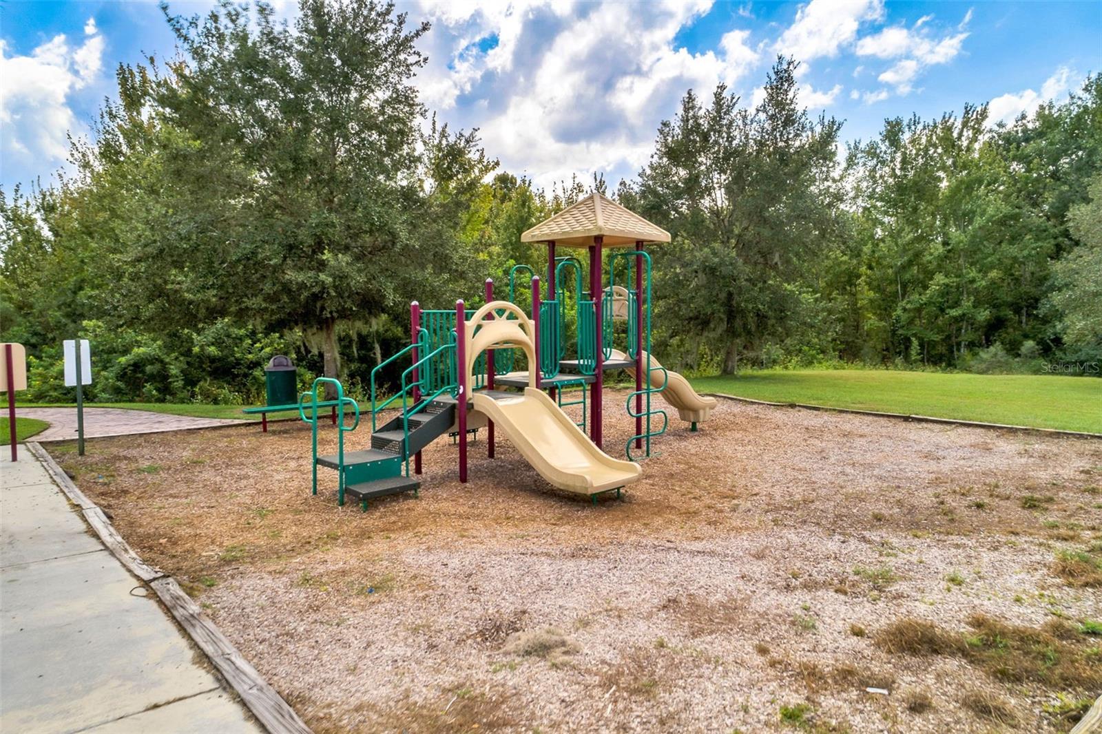 Single Family Residence at EAGLE LAKE PHASE 4B, KISSIMMEE, photo 30 of 35