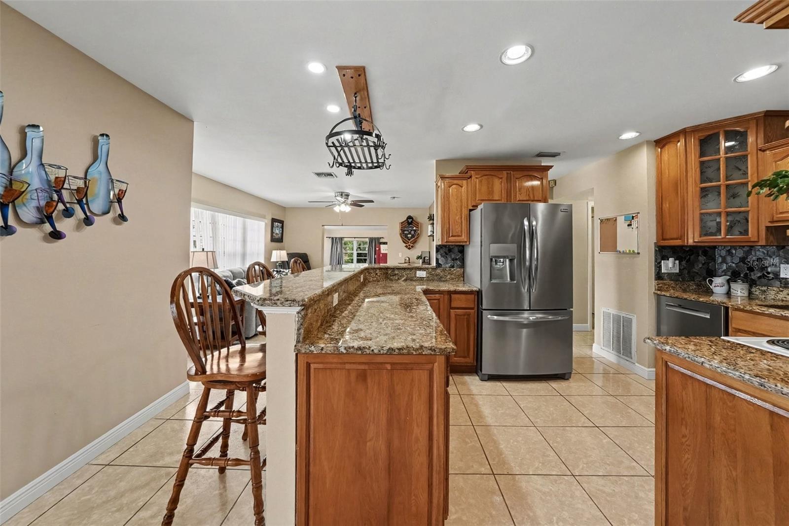 Single Family Residence at 5002 HALIFAX DR, TAMPA, photo 8 of 26