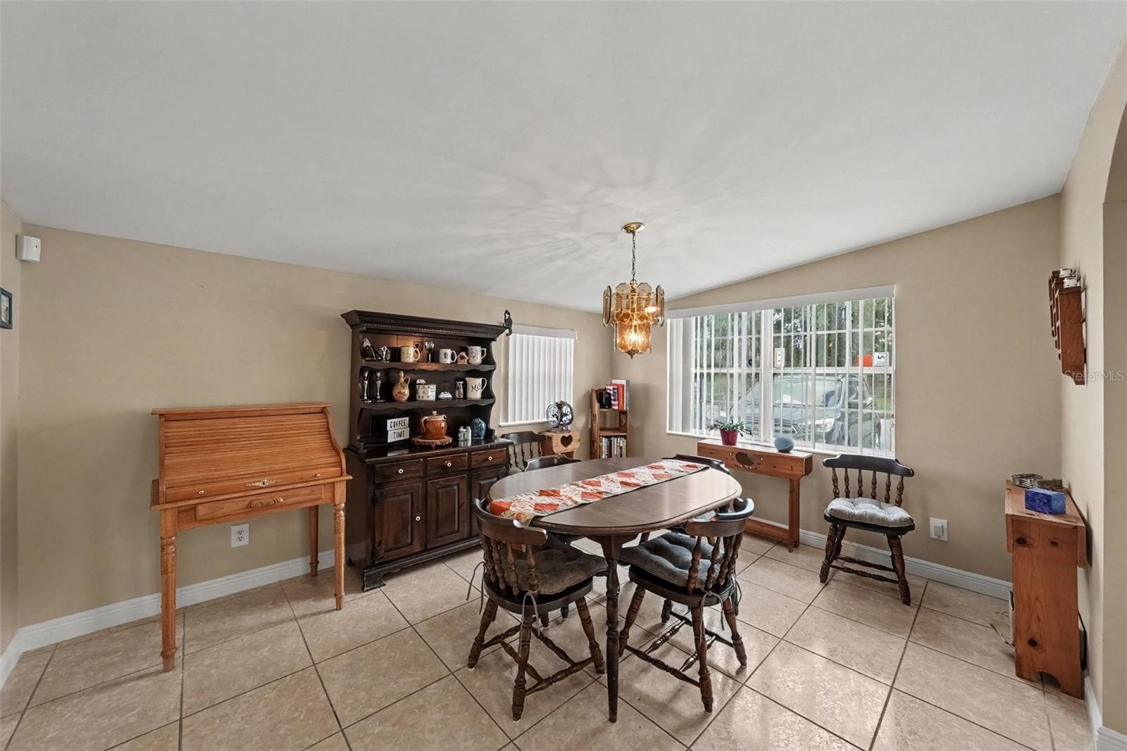 Single Family Residence at 5002 HALIFAX DR, TAMPA, photo 9 of 26