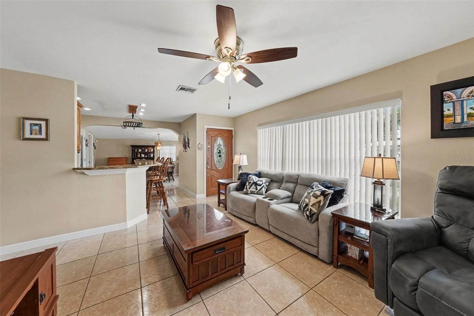 Single Family Residence at 5002 HALIFAX DR, TAMPA, photo 13 of 26