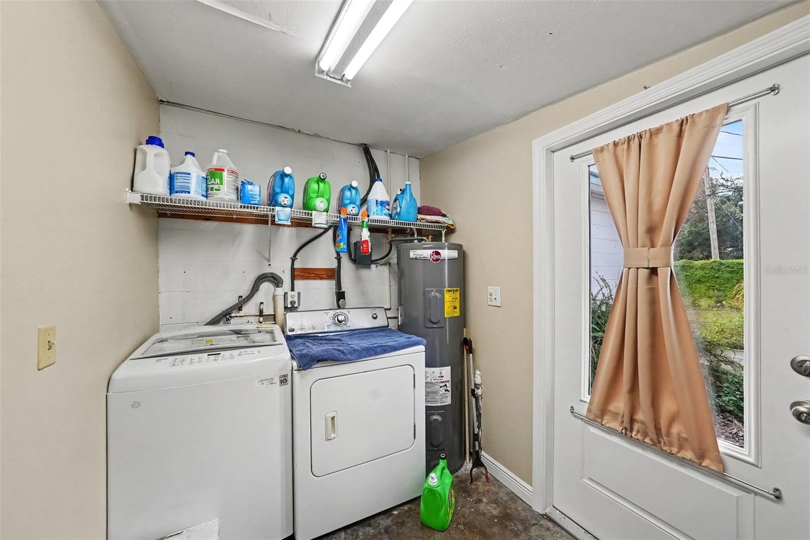 Single Family Residence at 5002 HALIFAX DR, TAMPA, photo 23 of 26
