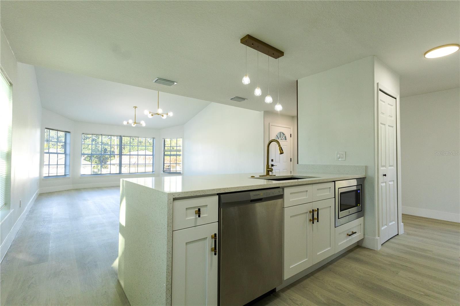 Single Family Residence at 5930 MOHR LOOP, TAMPA, photo 8 of 21