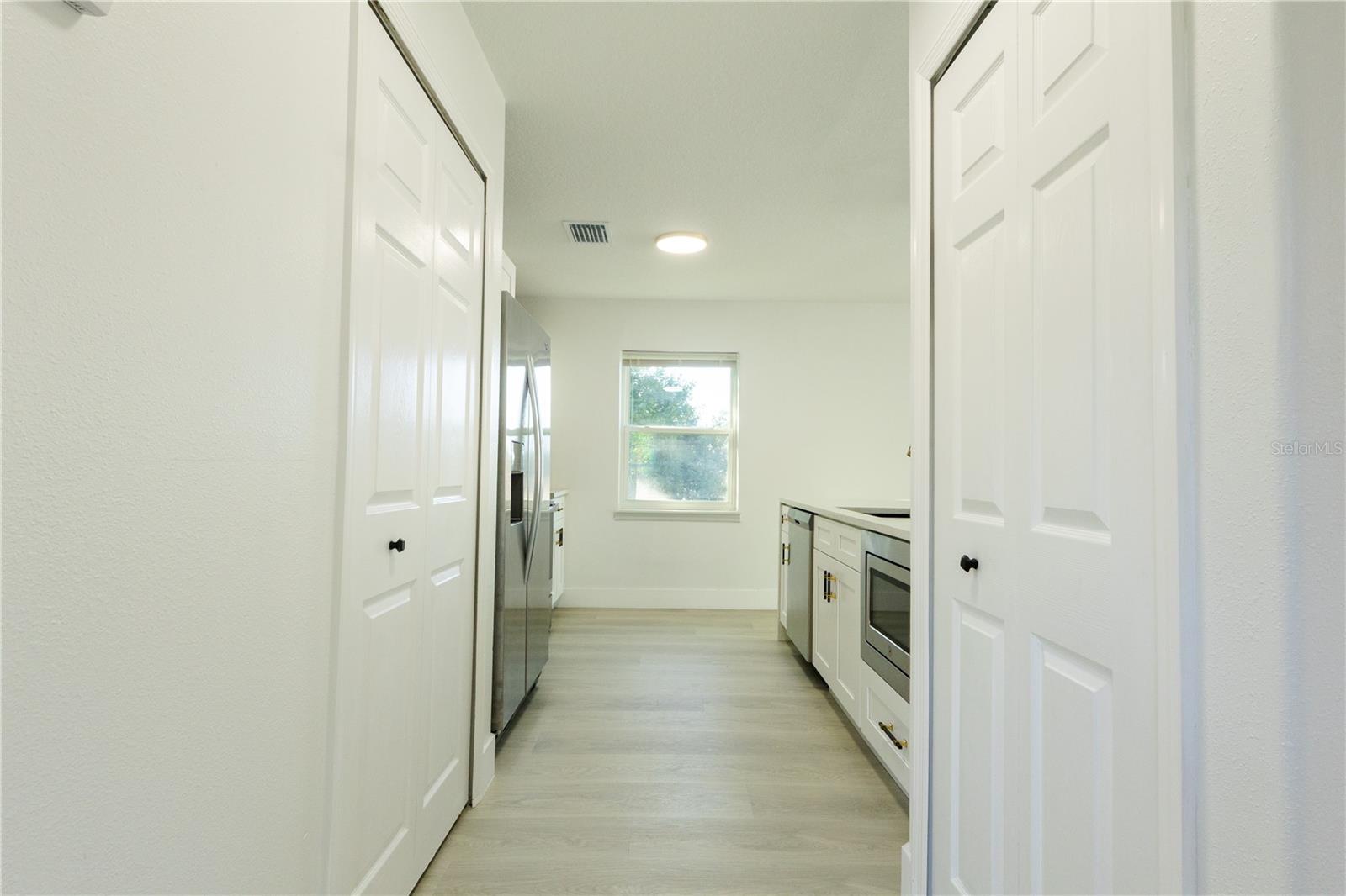 Single Family Residence at 5930 MOHR LOOP, TAMPA, photo 9 of 21