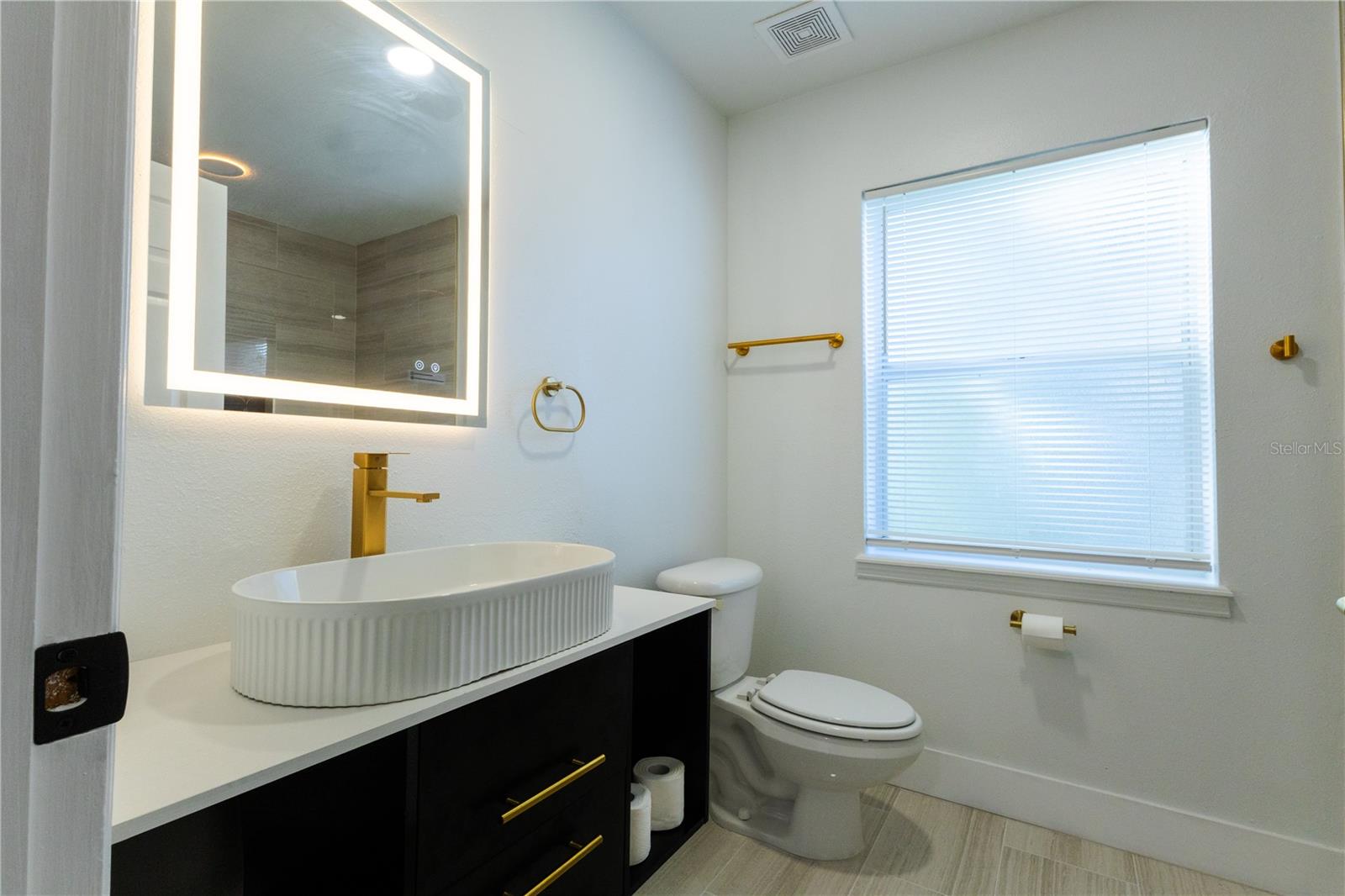 Single Family Residence at 5930 MOHR LOOP, TAMPA, photo 12 of 21