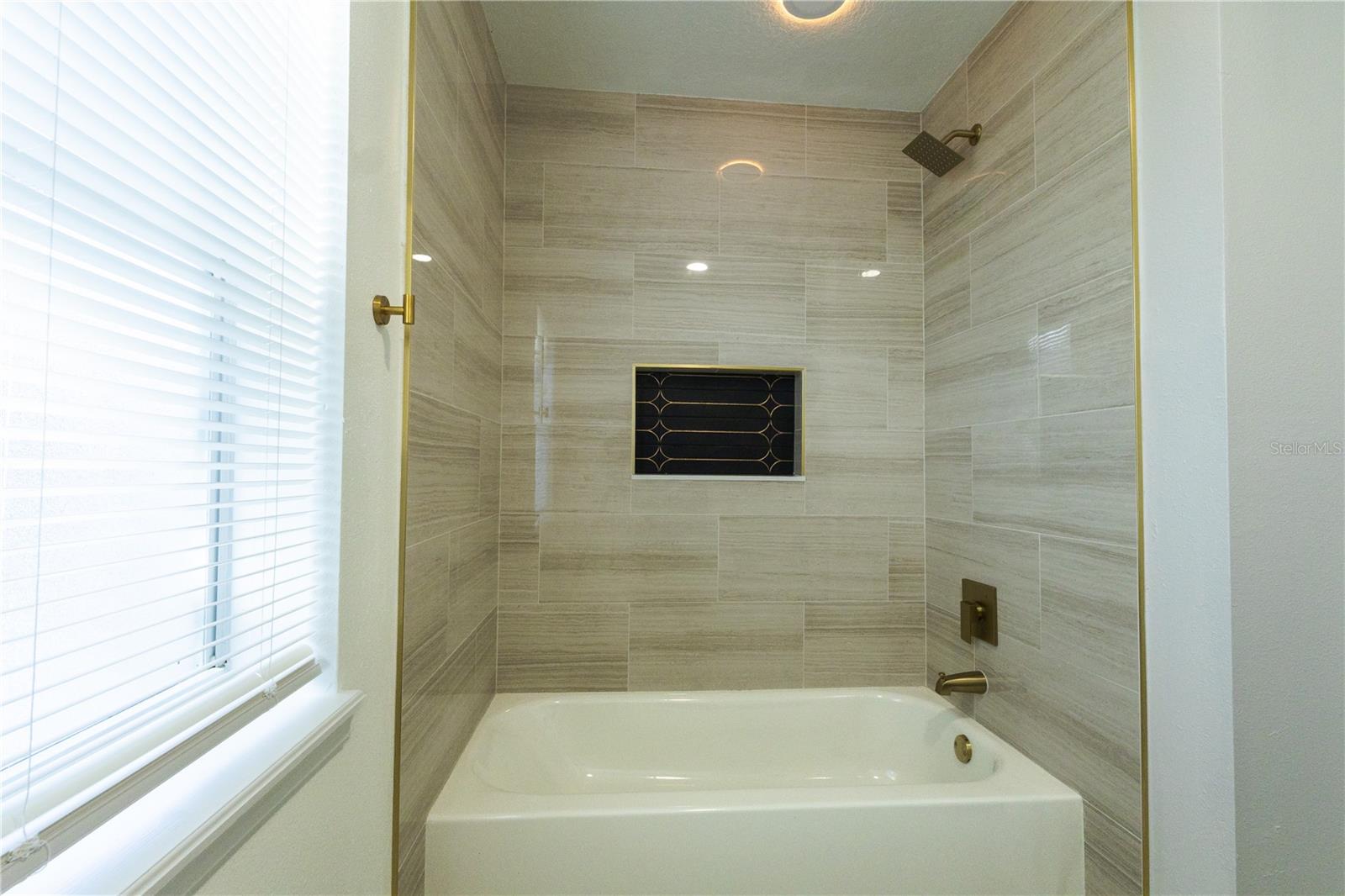 Single Family Residence at 5930 MOHR LOOP, TAMPA, photo 13 of 21