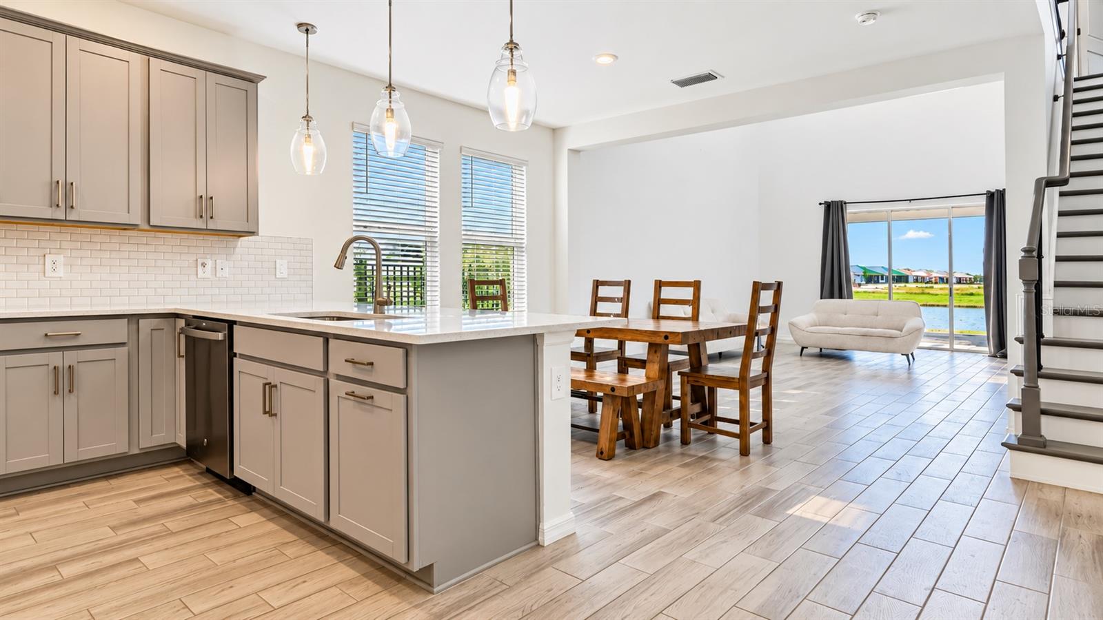Single Family Residence at 5665 FICUS AUREA ST, KISSIMMEE, photo 9 of 30
