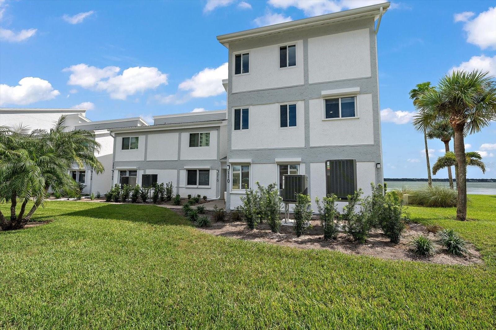 1401 GULF BLVD #210