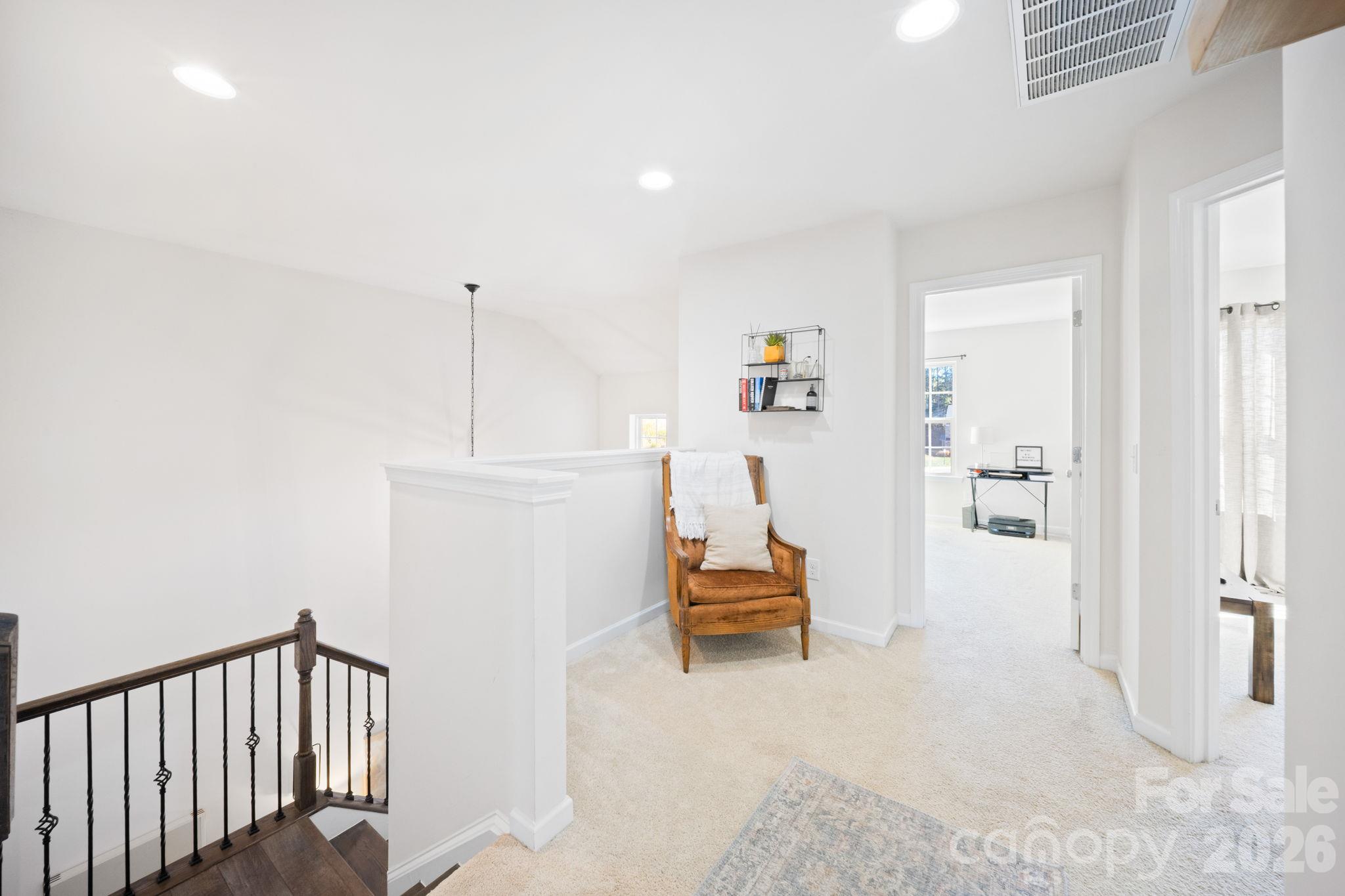 Upstairs landing - 4008 Woodsmill Road, Lancaster