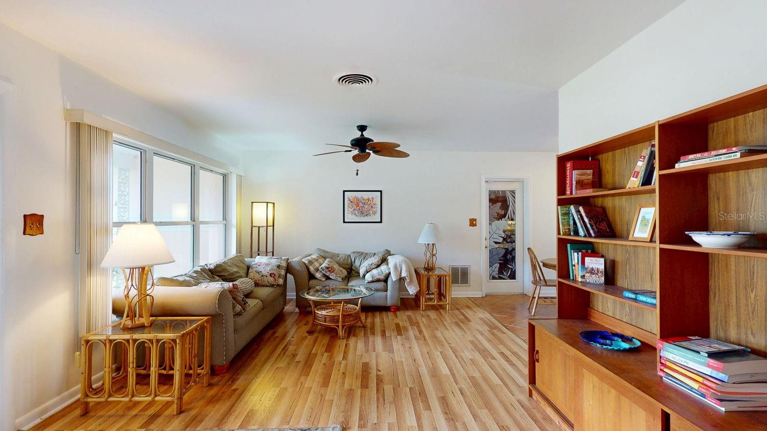 Living room - 1618 TUSCOLA RD, CLEARWATER