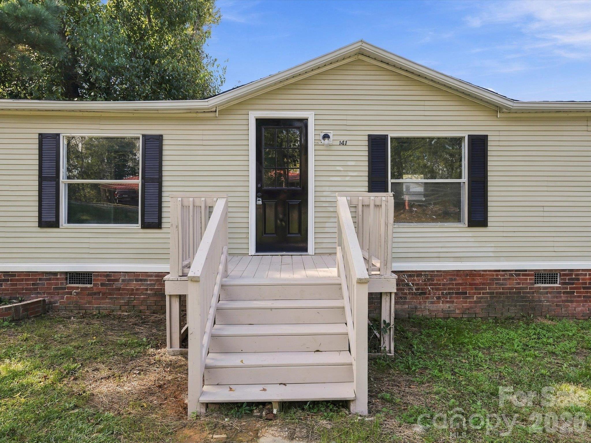 Single Family Residence at 141 Patricia Street, Lancaster, photo 13 of 39