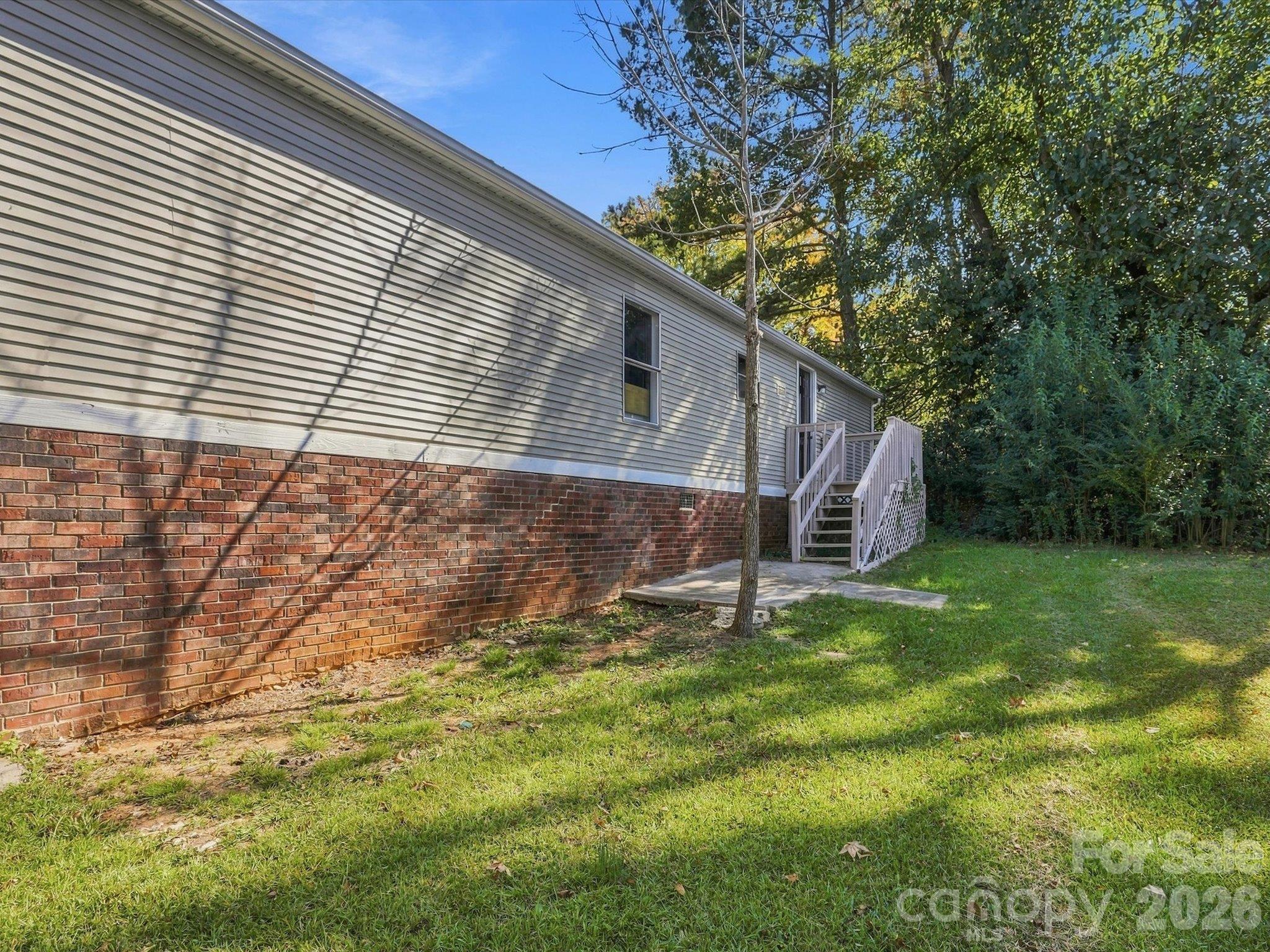 Single Family Residence at 141 Patricia Street, Lancaster, photo 38 of 39