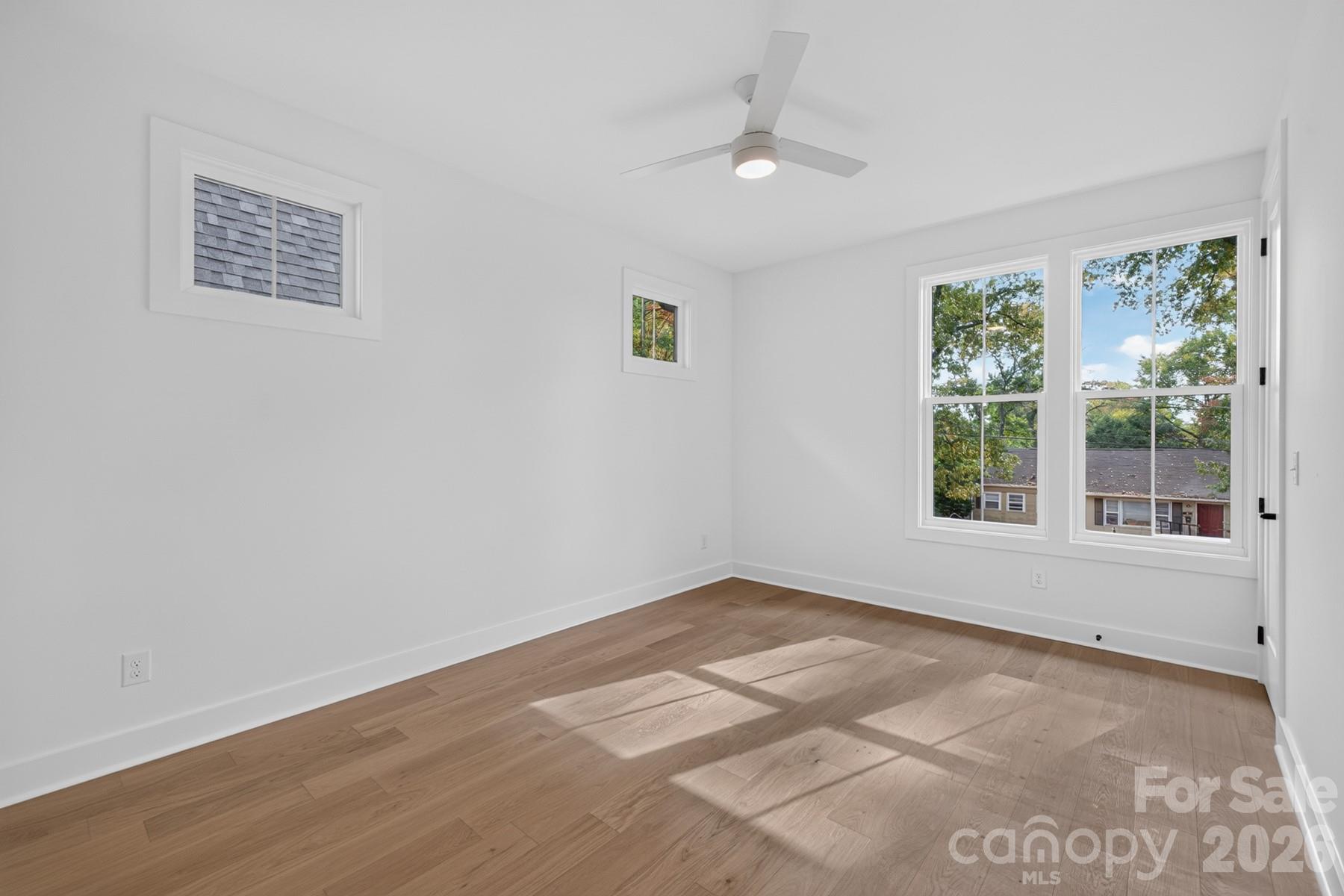 Single Family Residence at 3842 Avalon Avenue, Charlotte, photo 28 of 37