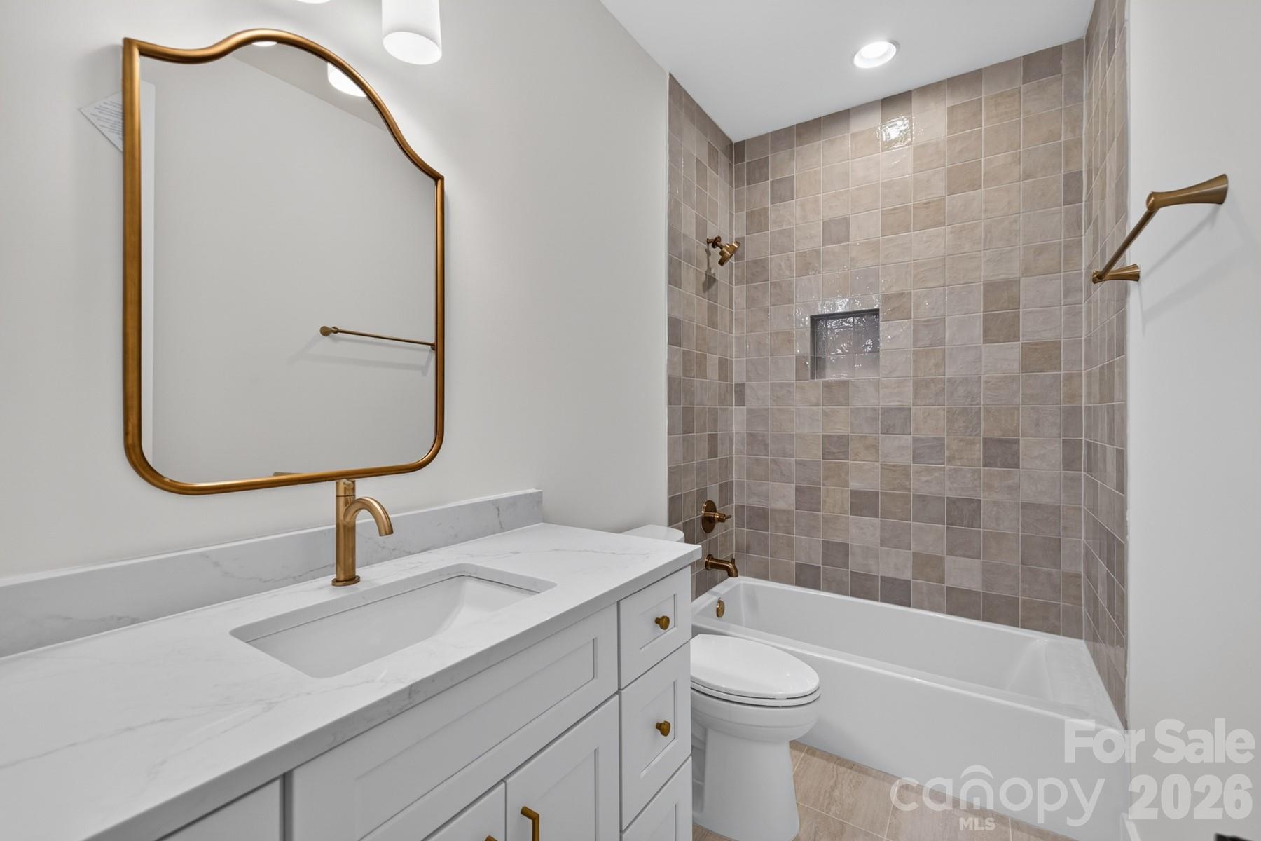 Single Family Residence at 3842 Avalon Avenue, Charlotte, photo 33 of 37