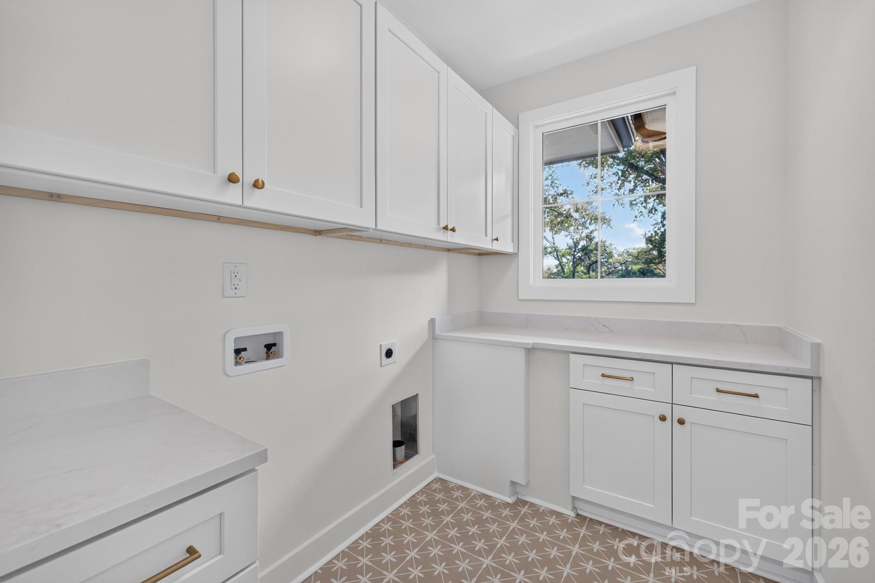 Single Family Residence at 3842 Avalon Avenue, Charlotte, photo 34 of 37