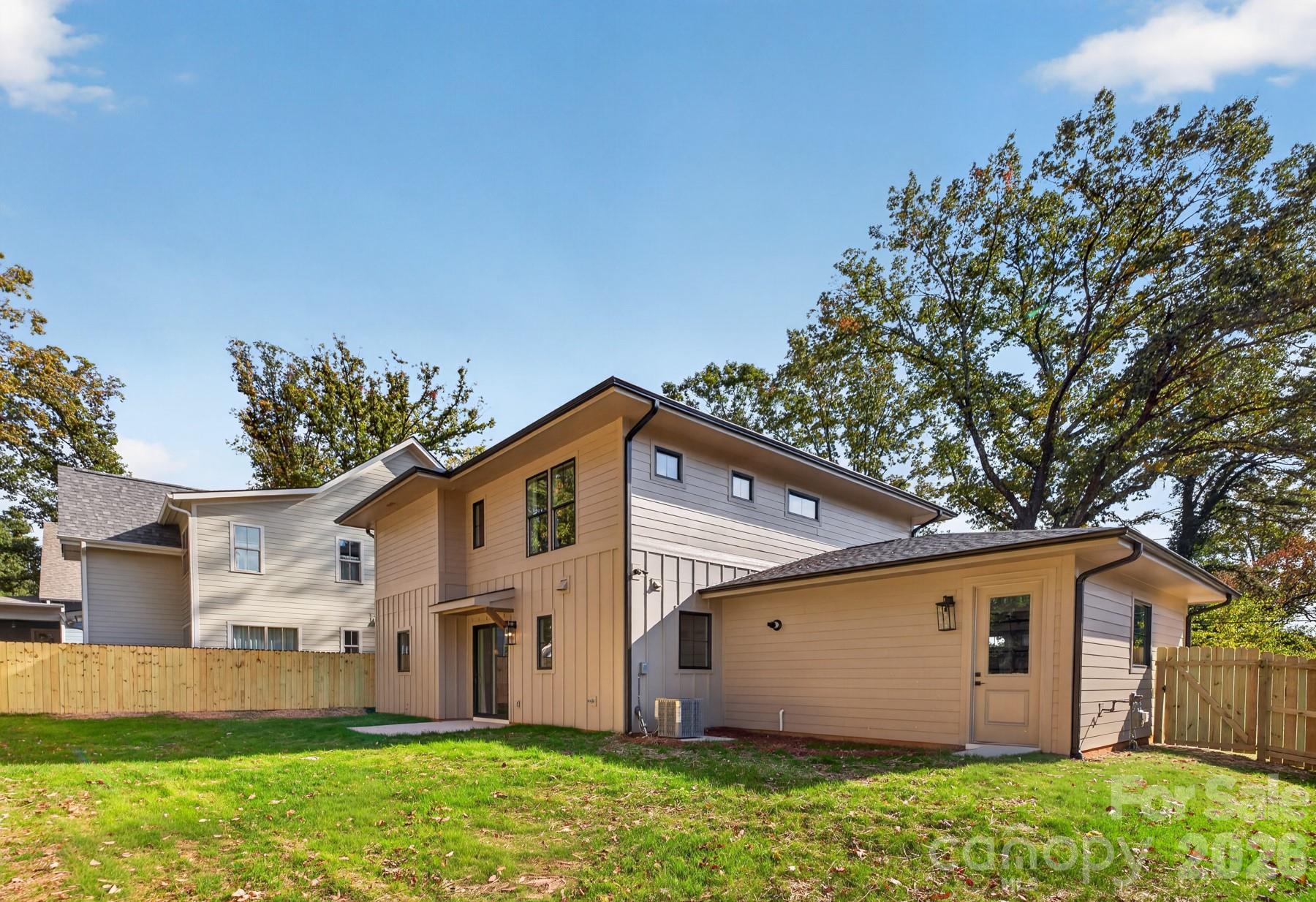 Single Family Residence at 3842 Avalon Avenue, Charlotte, photo 37 of 37