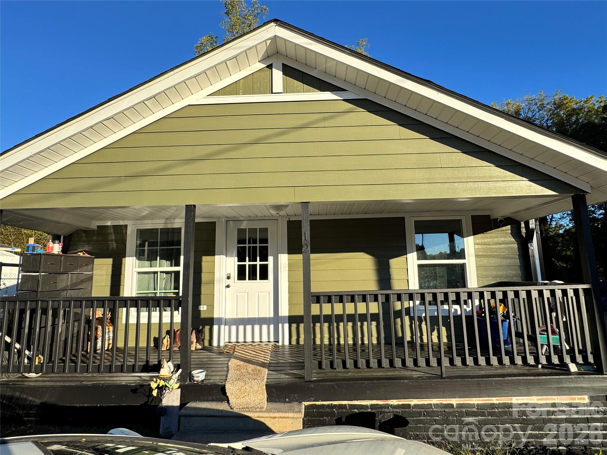 12 Bost Avenue SW