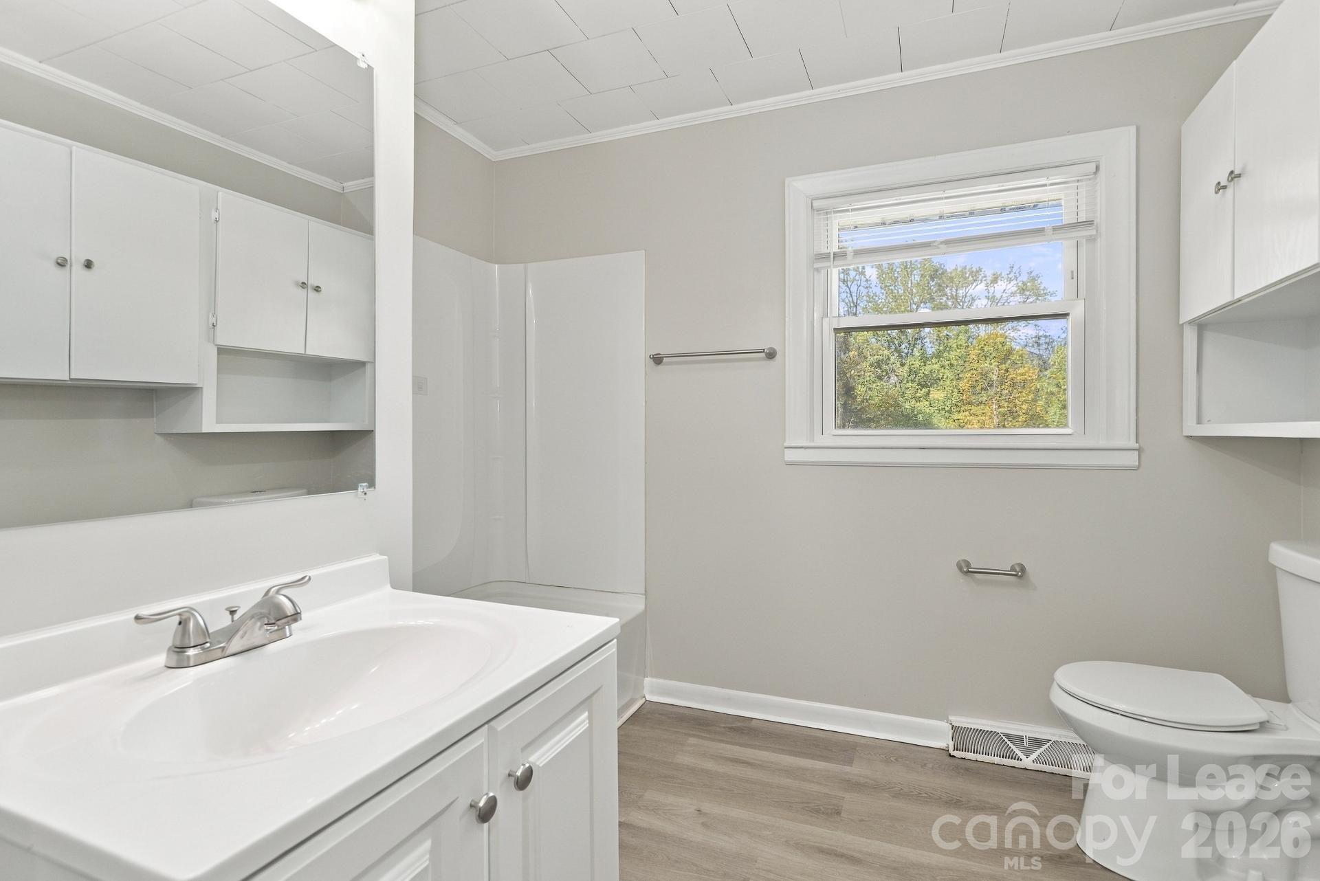 Single Family Residence at 412 Buckoak Street, Stanley, photo 12 of 15