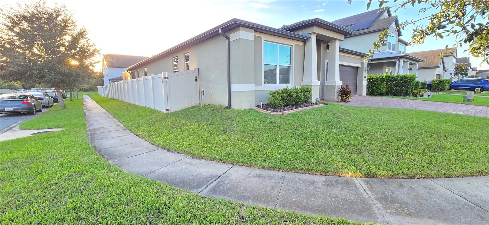 Single Family Residence at 1657 CHESHIRE OAKS LN, ORLANDO, photo 2 of 34
