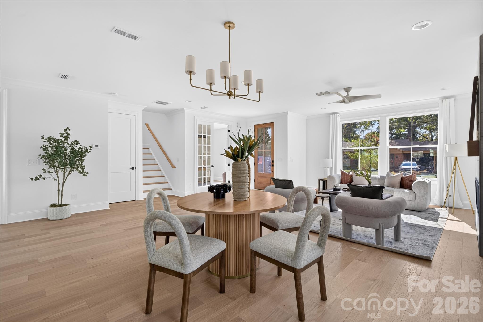 Single Family Residence at 3846 Avalon Avenue, Charlotte, photo 12 of 37