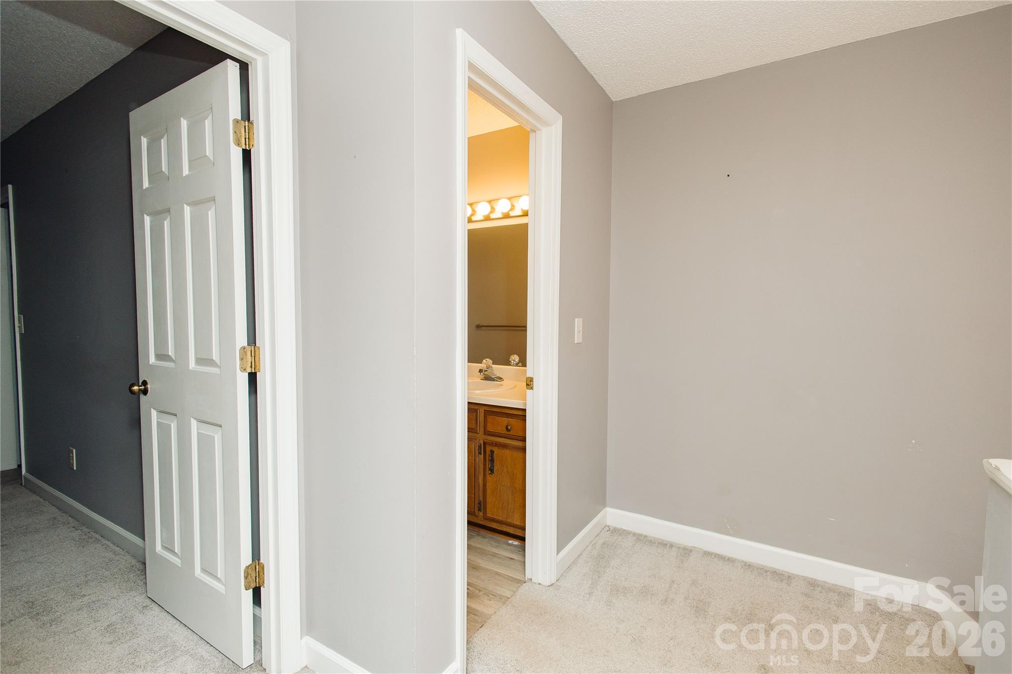 Townhouse at 75 Laurelwood Drive, Marion, photo 10 of 35