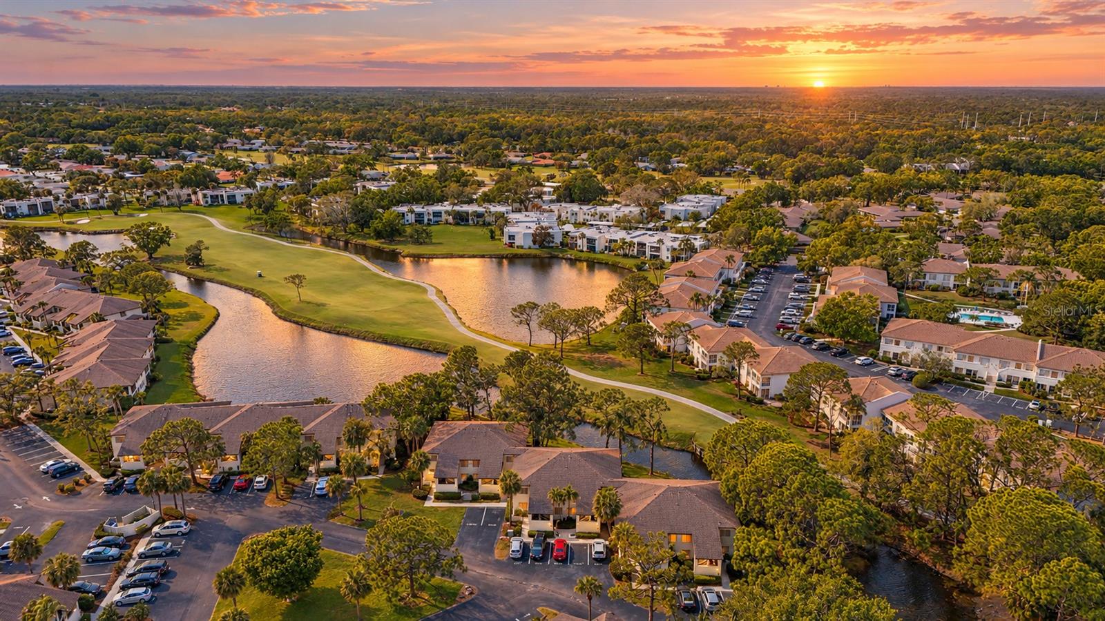 Condominium at 5275 WILLOW LINKS #50, SARASOTA, photo 2 of 40