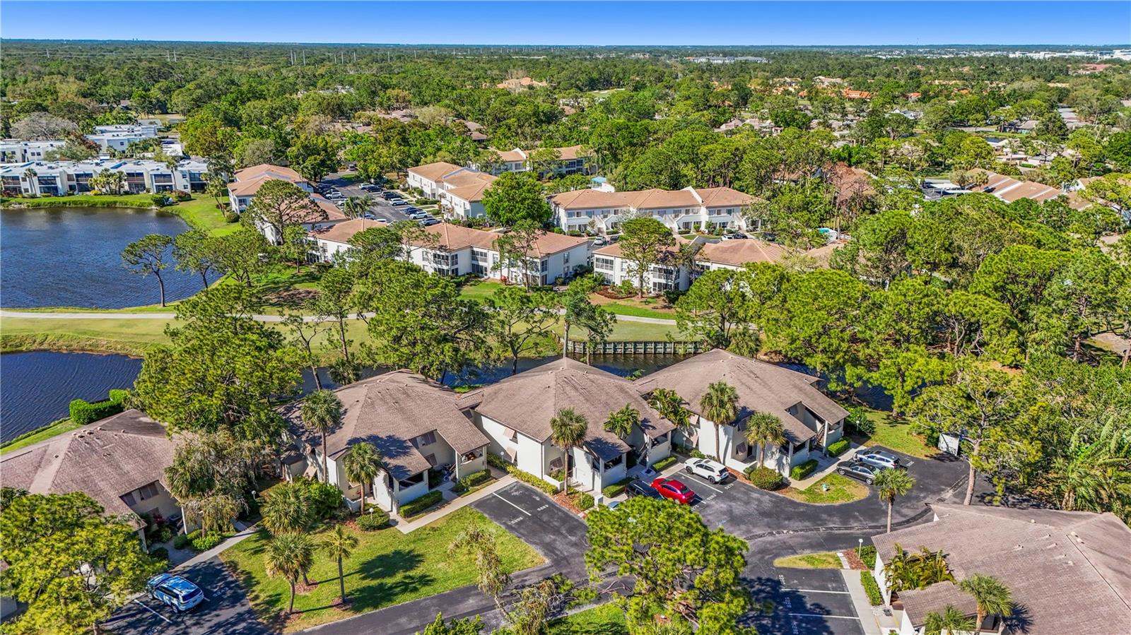 Condominium at 5275 WILLOW LINKS #50, SARASOTA, photo 13 of 40