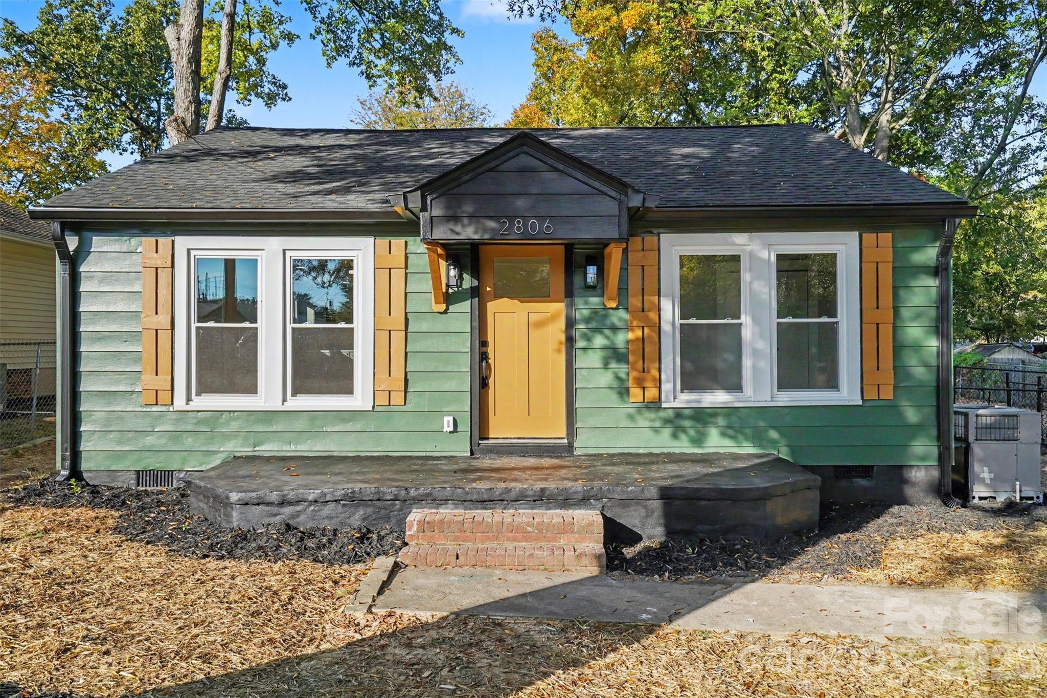 Single Family Residence at 2806 Royal Avenue, Kannapolis, photo 6 of 35