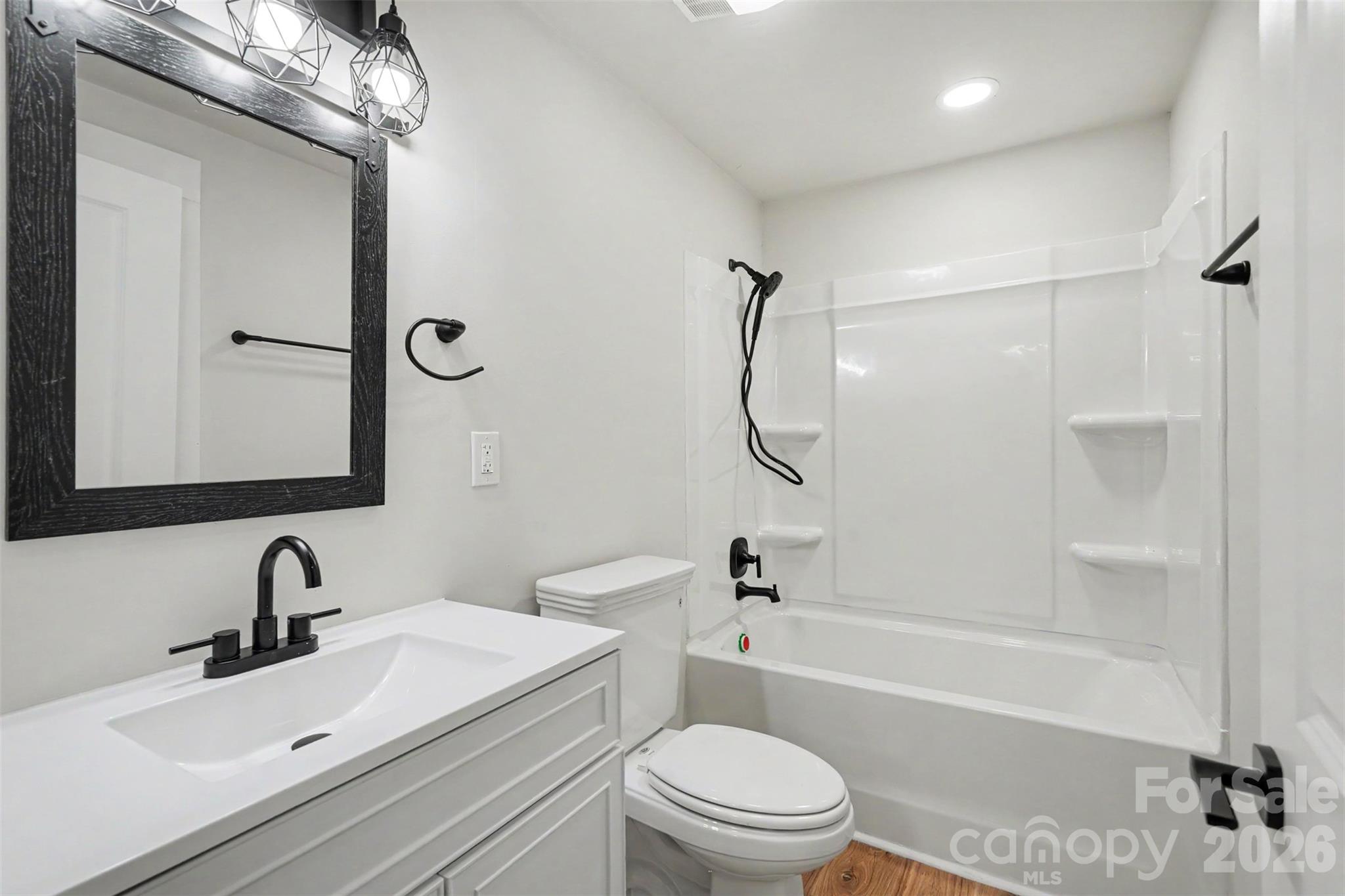 Single Family Residence at 2806 Royal Avenue, Kannapolis, photo 22 of 35